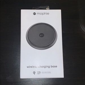 Wireless charging base for iPhone